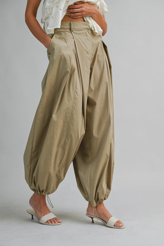 Margory Pintuck Pant